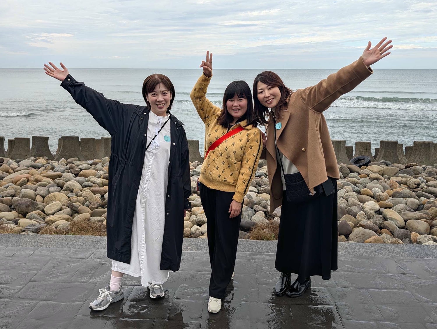 日本人指定要搭台灣觀光列車(甜點列車) Tiffany 藍「海風號 」 海風號啤酒超好喝 台湾初の「スイーツ観光列車」海風号 新竹-台中