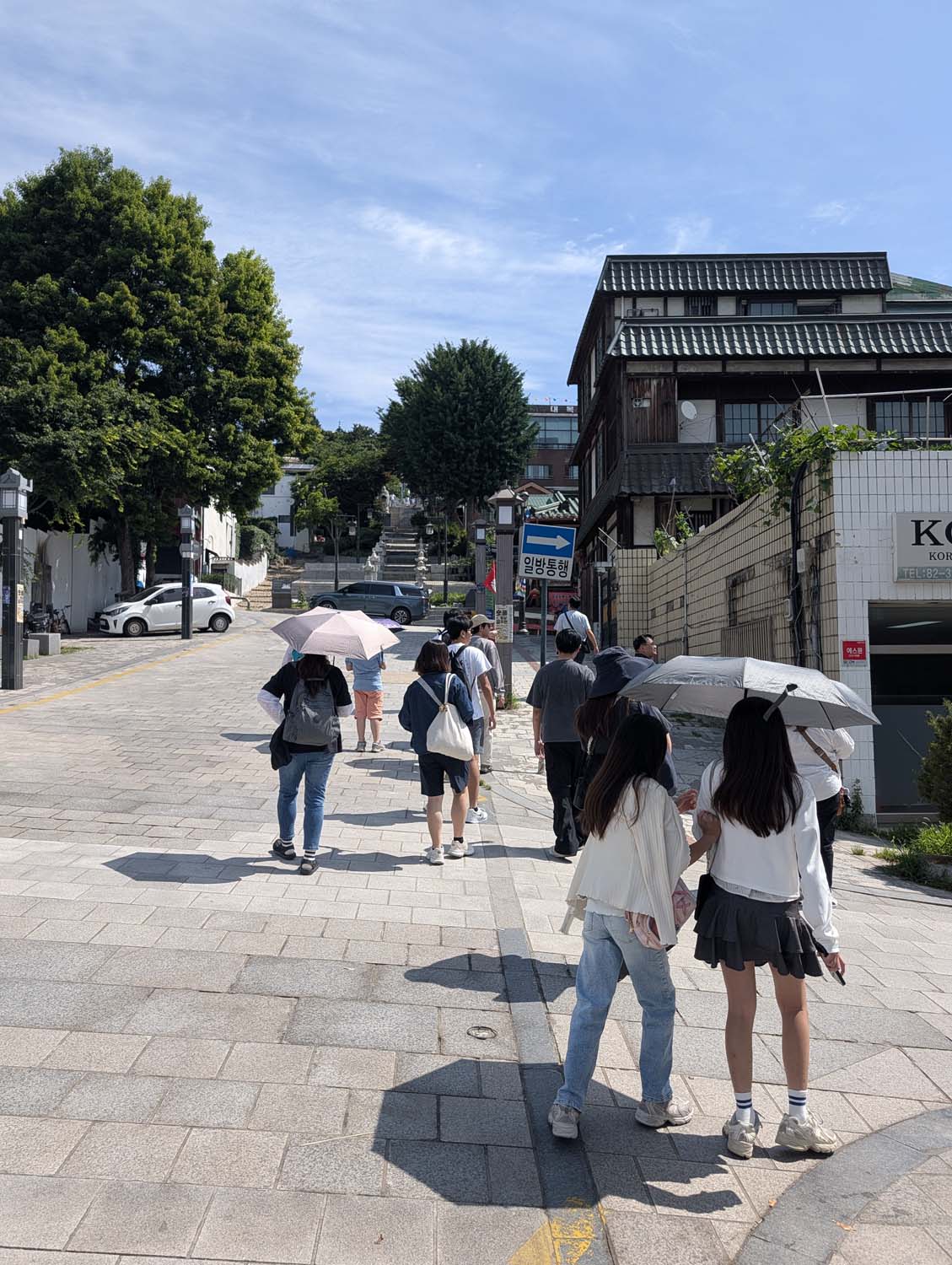 韓國跟團遊第二天┃首爾月尾島海鷗 松月洞童話村 弘大商圈 香港飯店0410炸醬麵 晚餐自理吃炸雞炒年糕